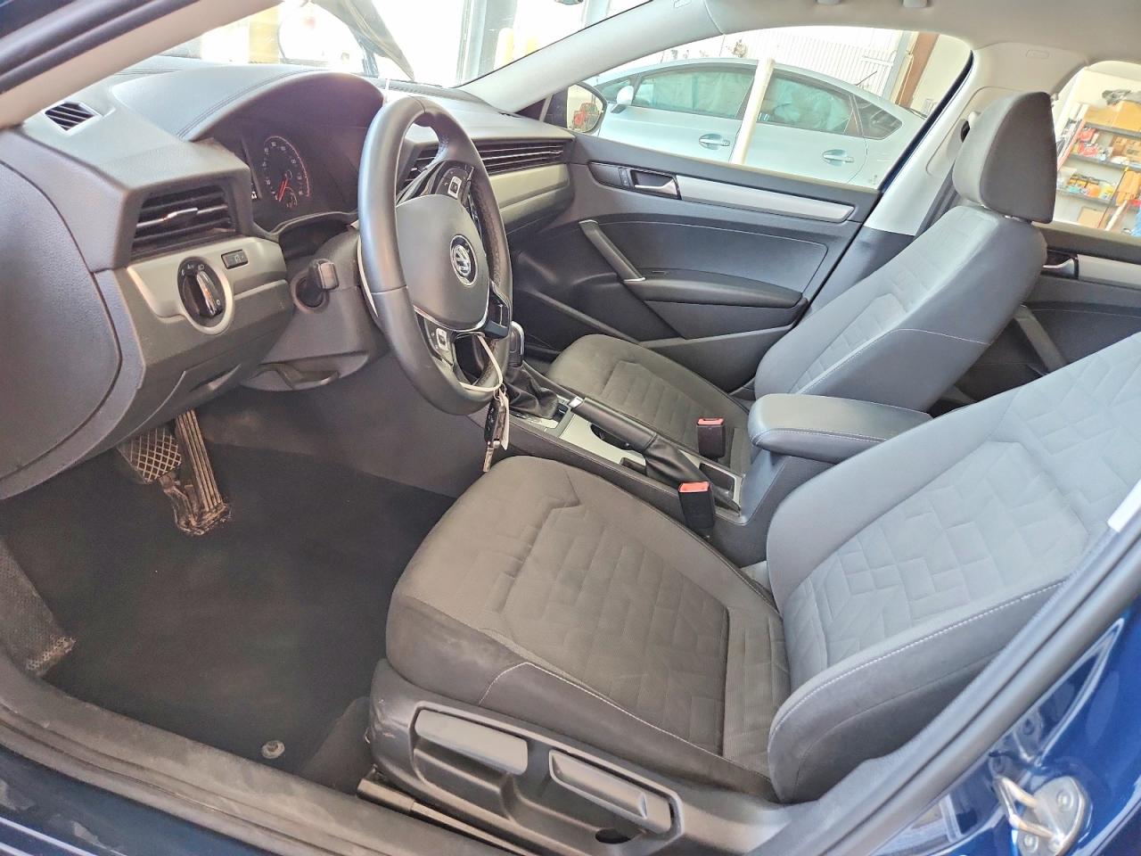 Volkswagen Passat S