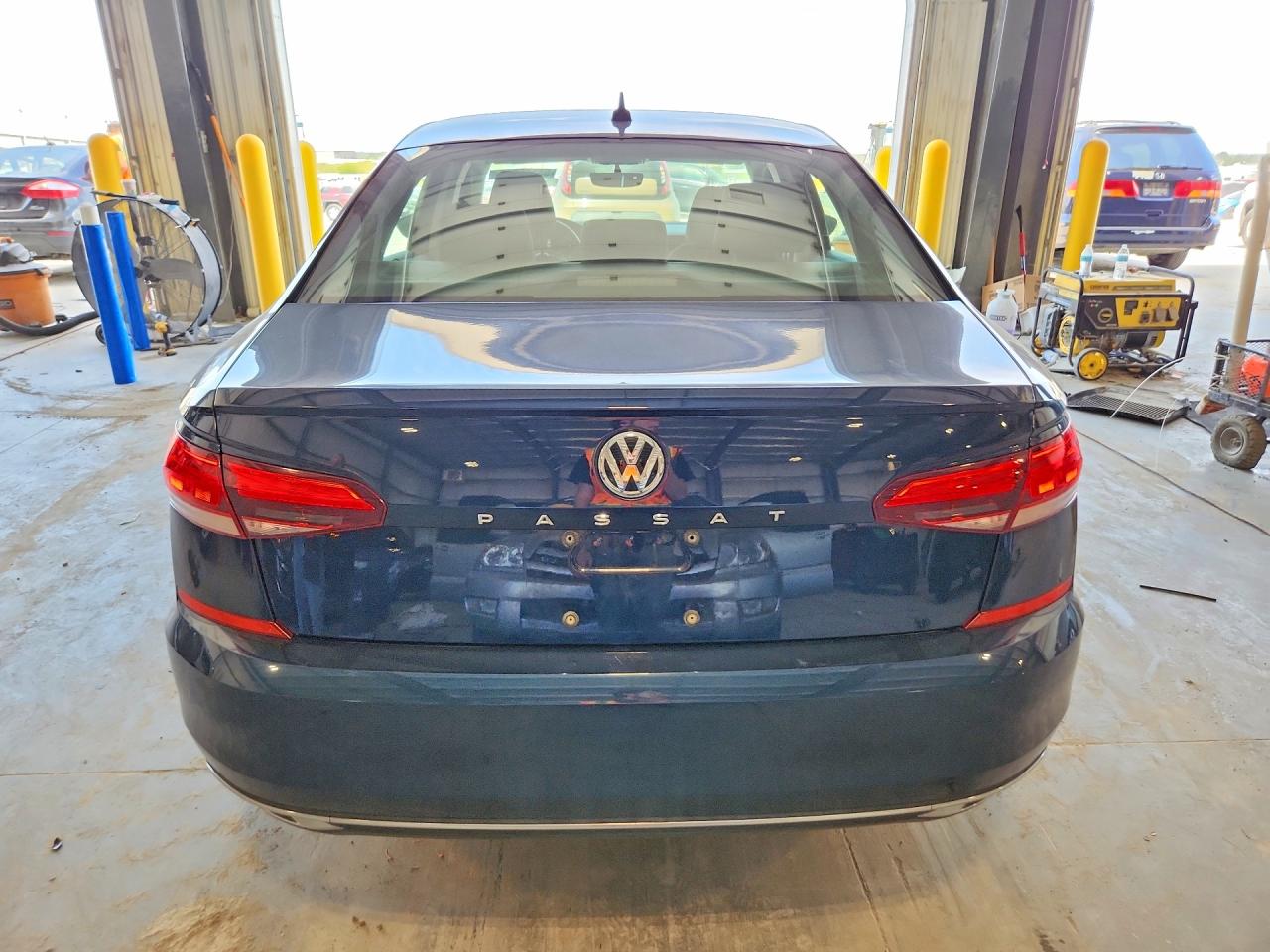 Volkswagen Passat S