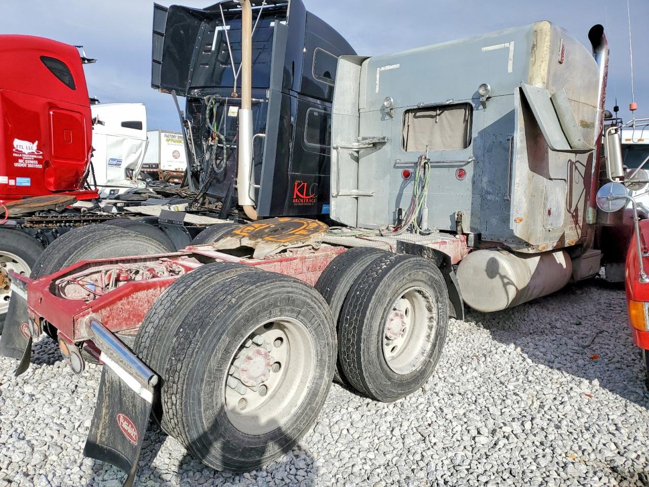 Peterbilt 379