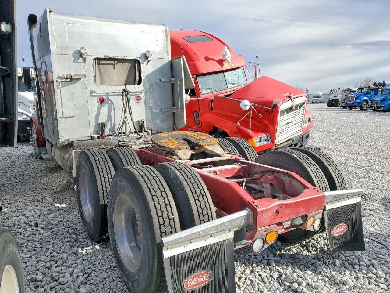 Peterbilt 379