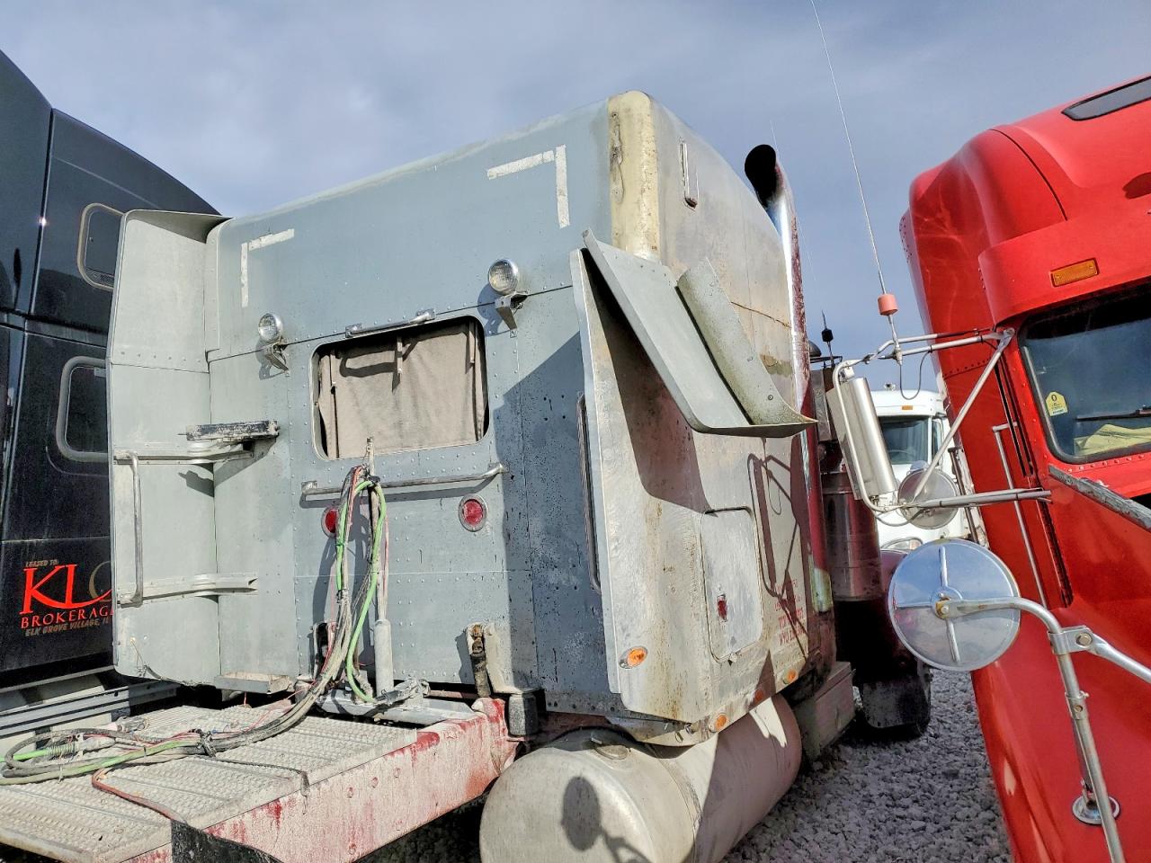 Peterbilt 379