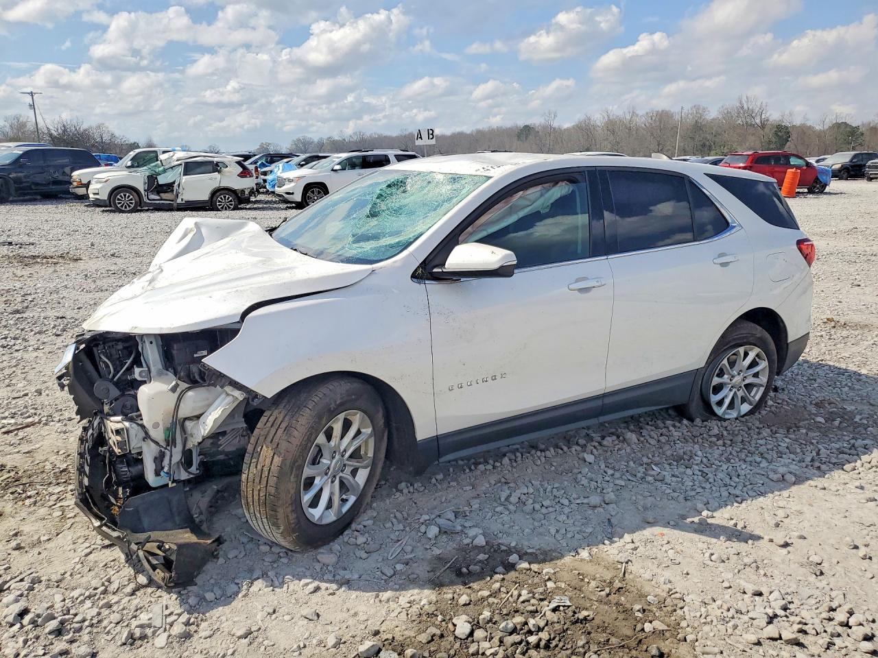 Salvage Chevrolet Equinox Image