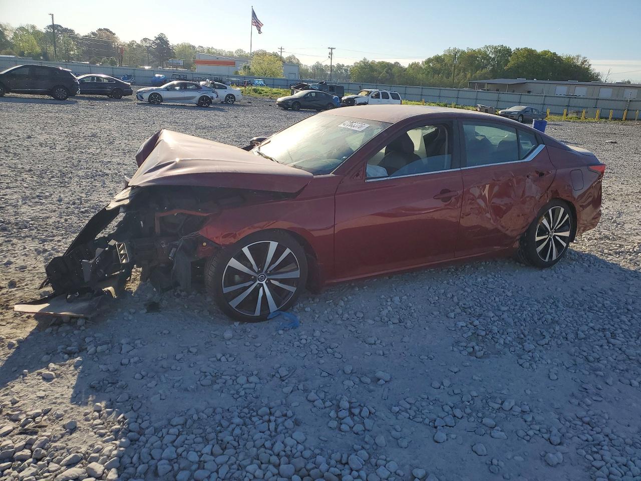 Salvage Nissan Altima Image