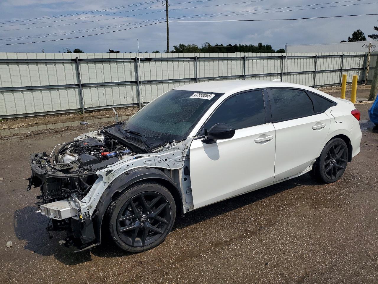 Salvage Honda Civic Image