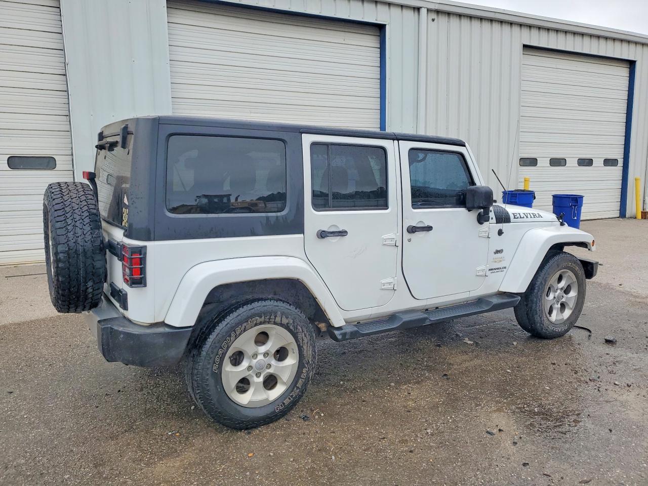 Jeep Wrangler Sahara