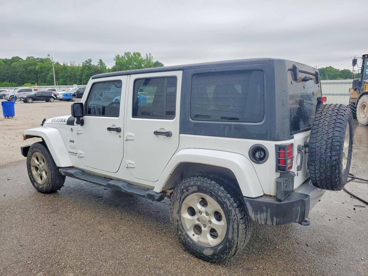 Jeep Wrangler Sahara