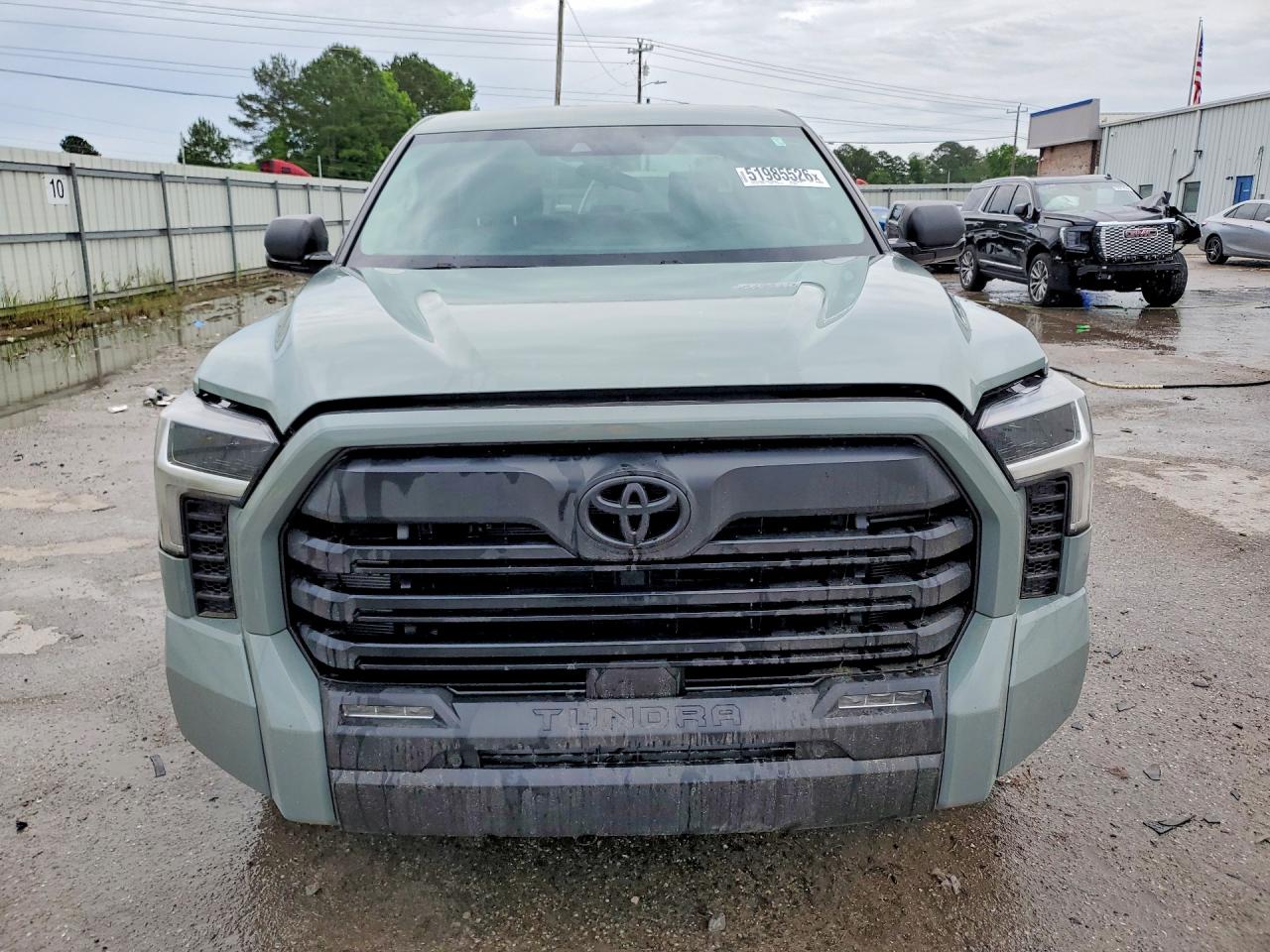 Toyota Tundra Sr5