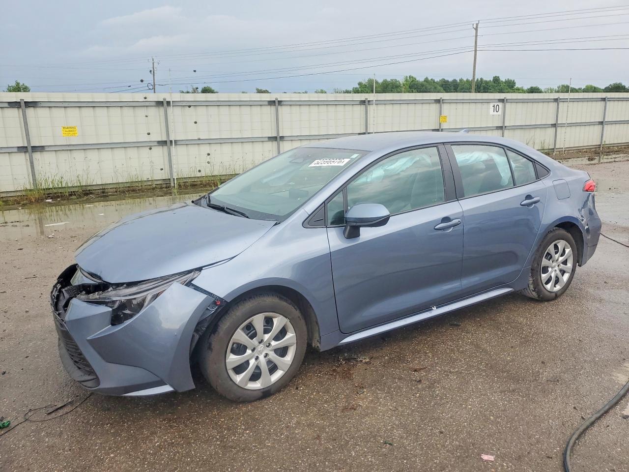 Salvage Toyota Corolla Image