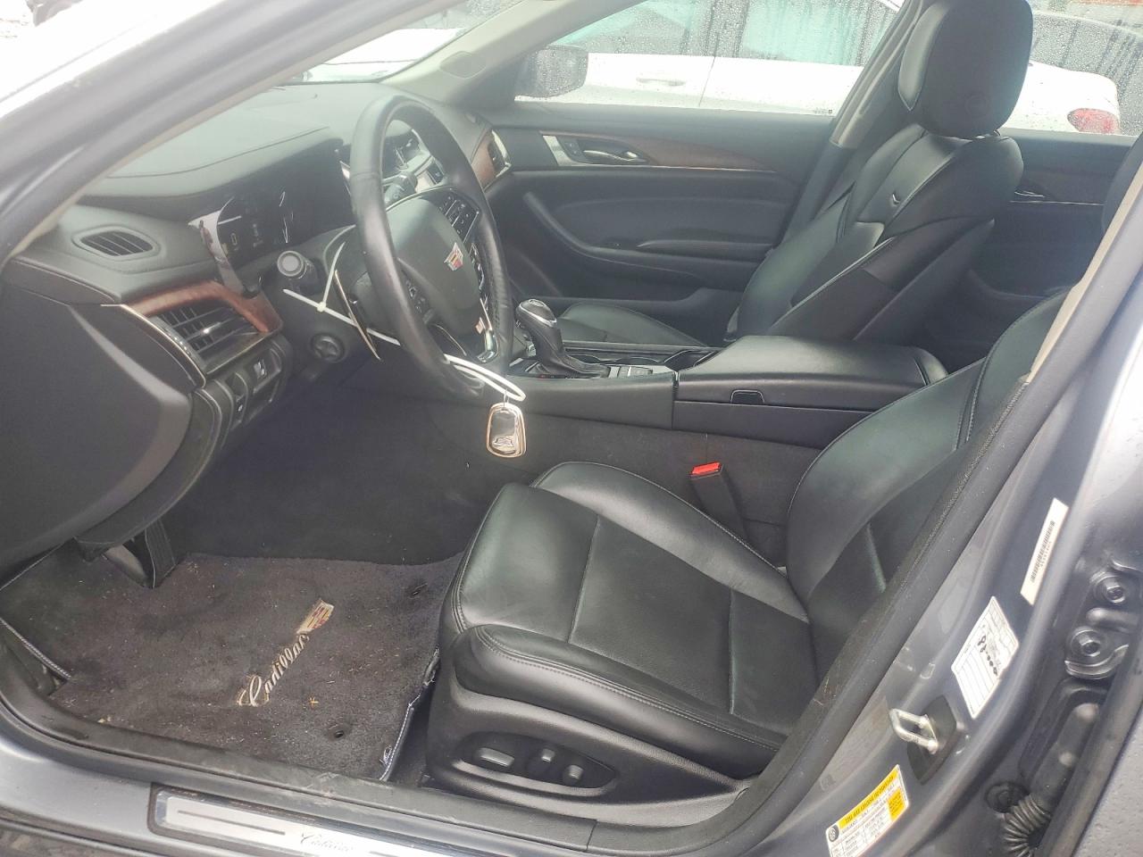 Cadillac CTS Luxury