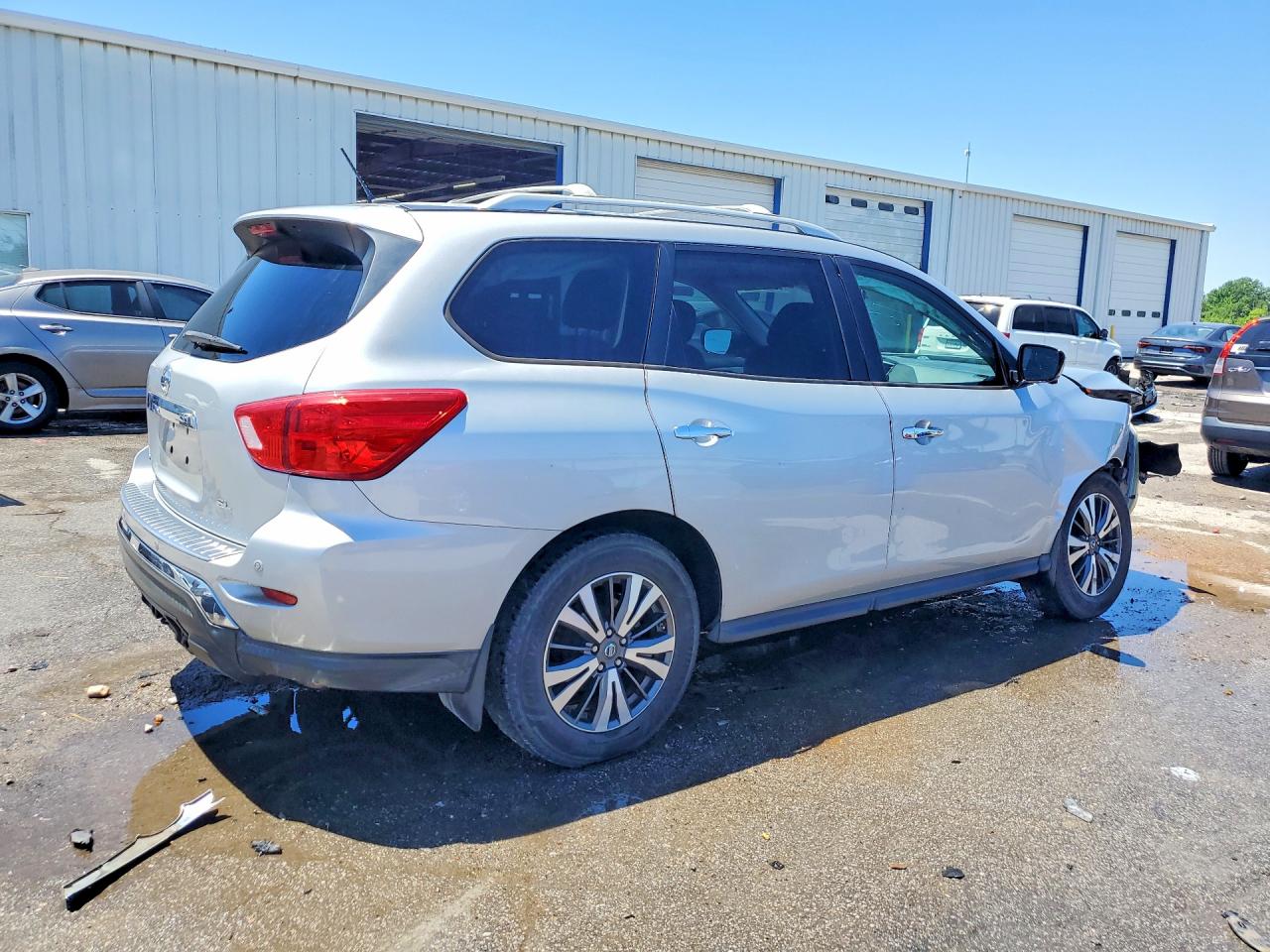 Nissan Pathfinder Sl