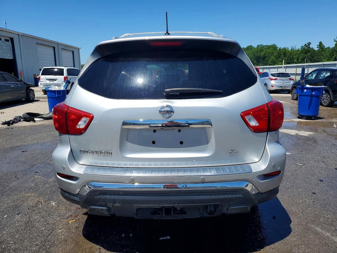 Nissan Pathfinder Sl
