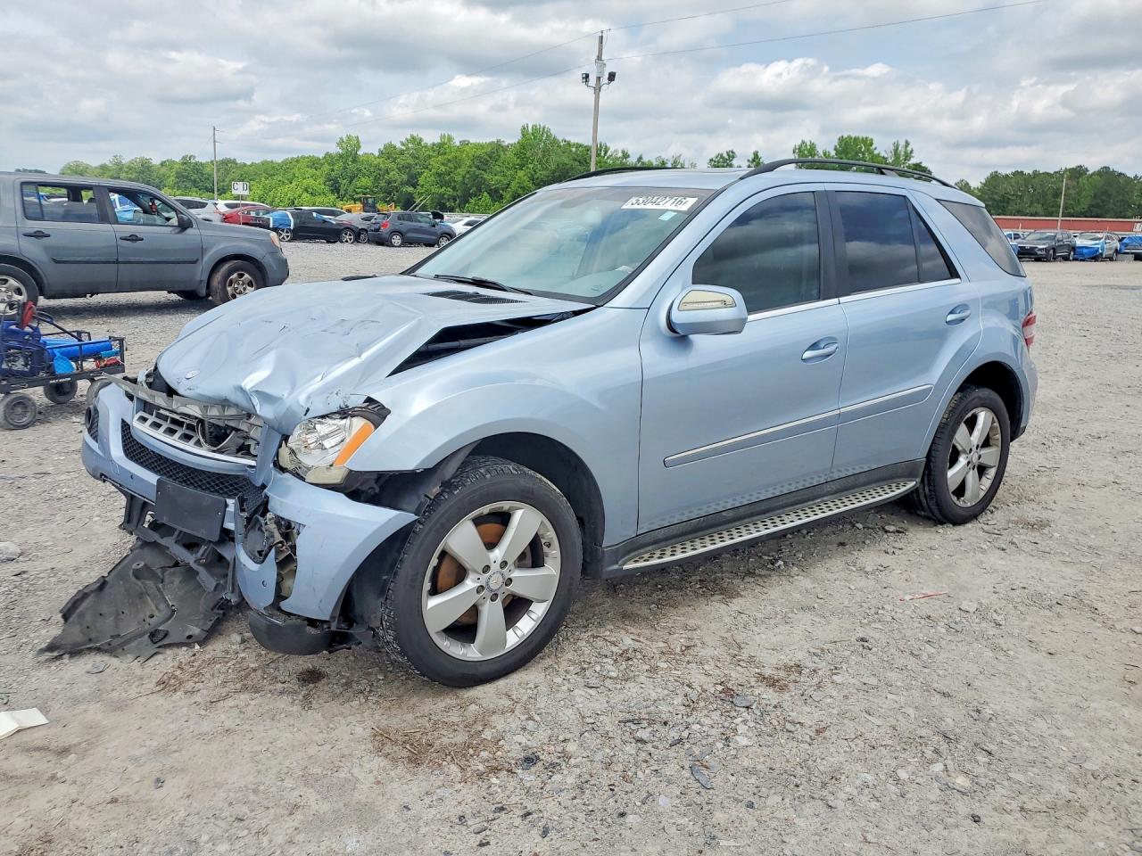 Salvage Mercedes-Benz M-Class Image