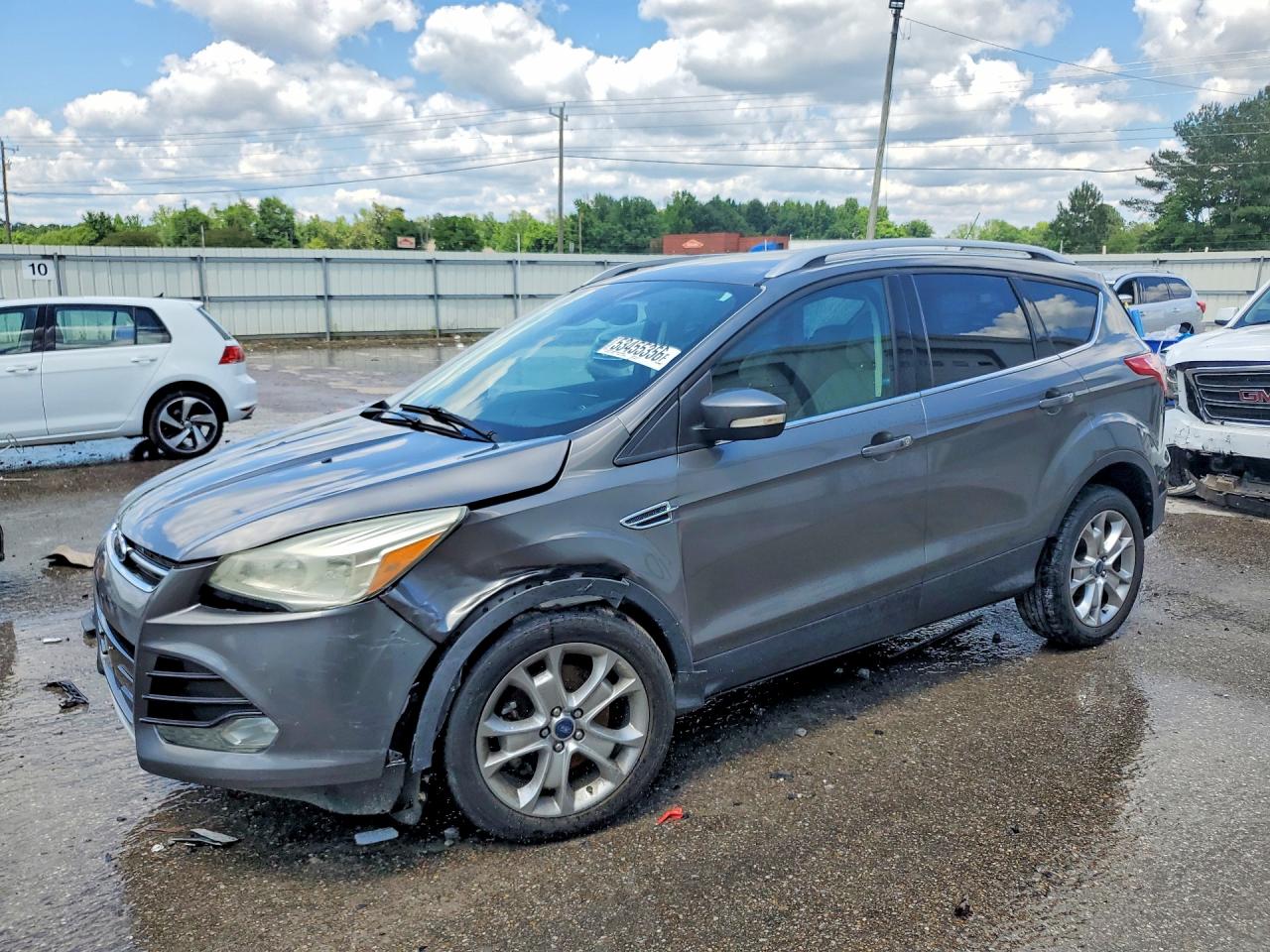 Salvage Ford Escape Image