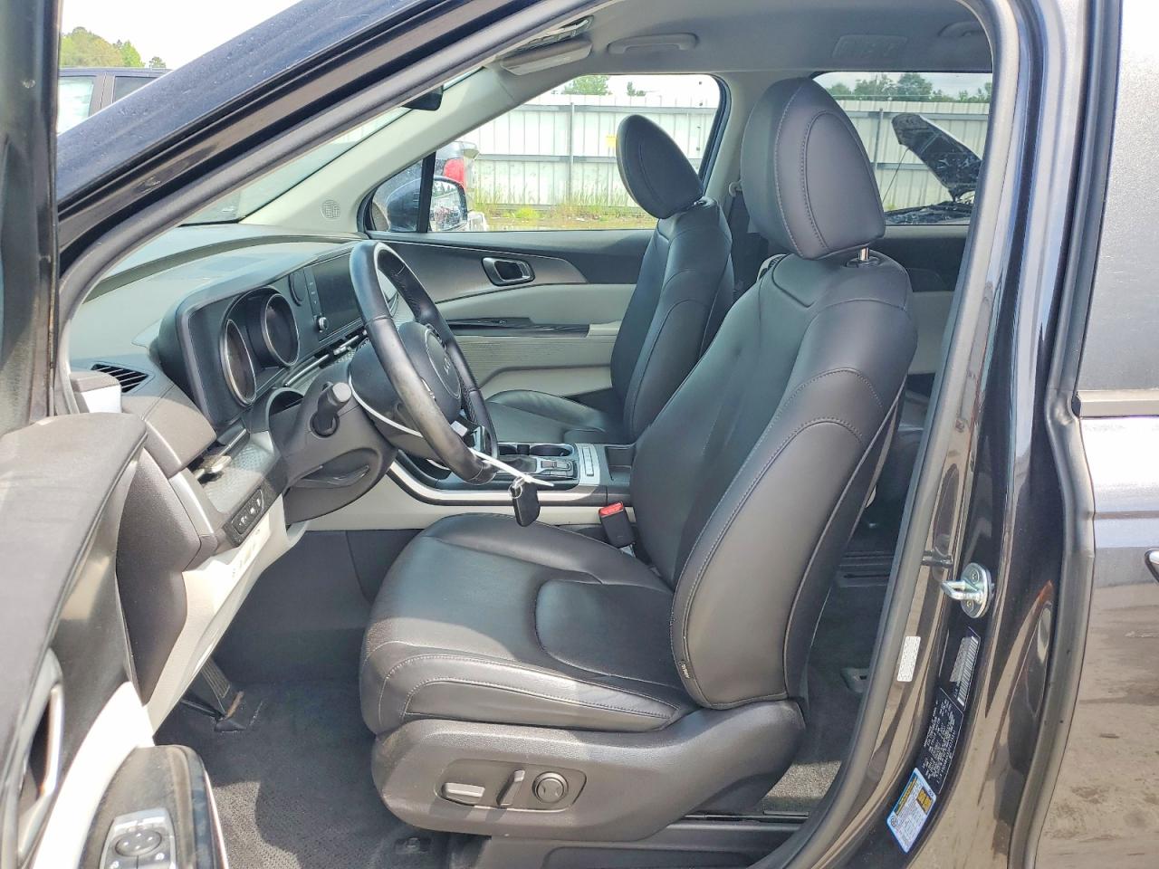 Kia Sedona Lx
