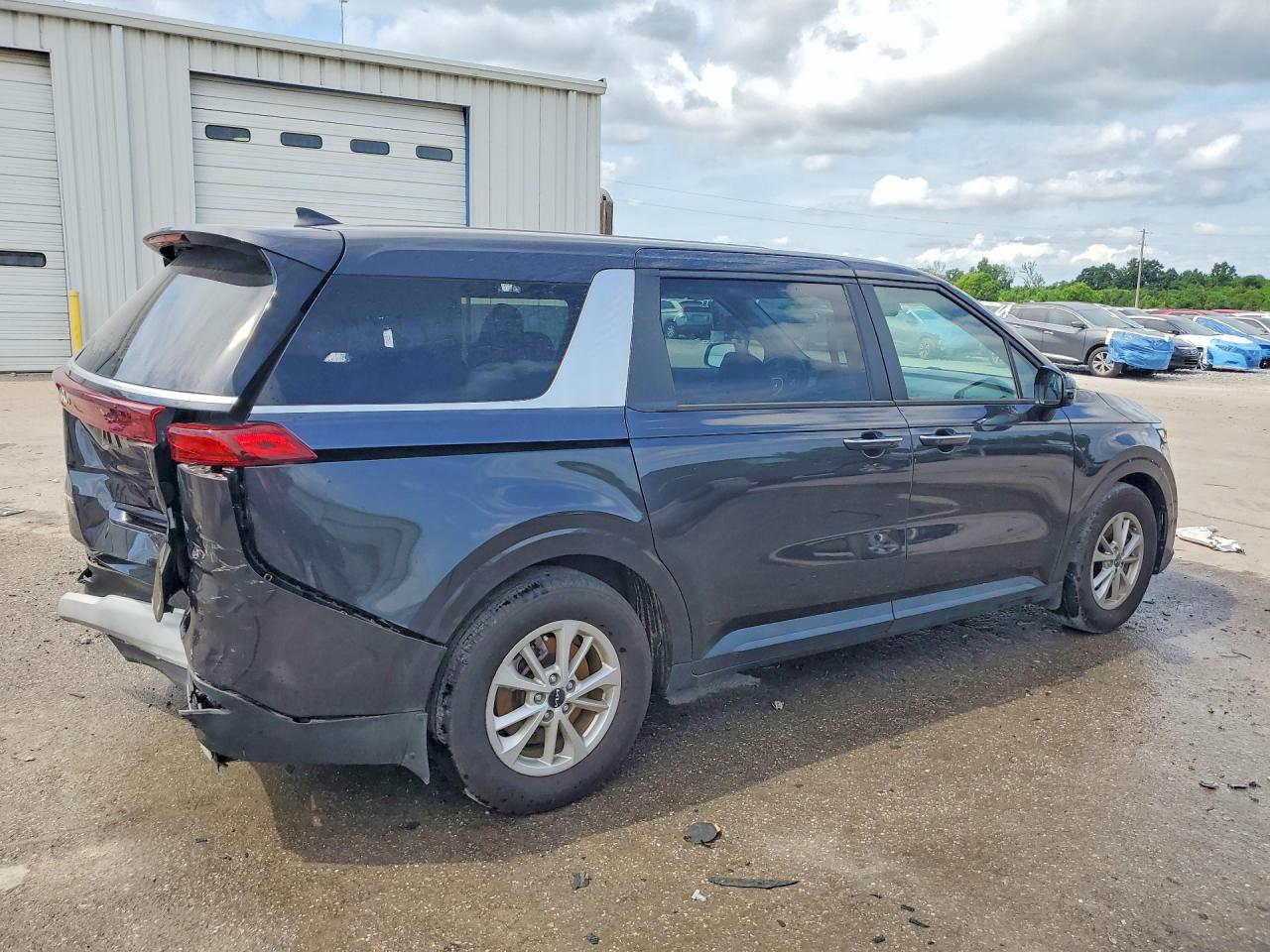 Kia Sedona Lx