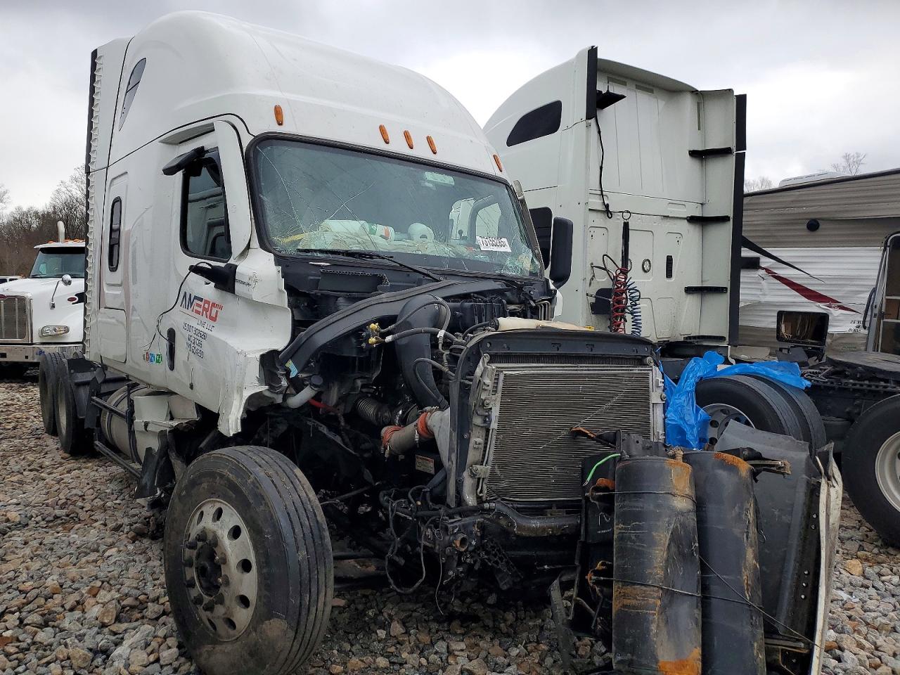 Salvage Freightliner Cascadia 1 Image