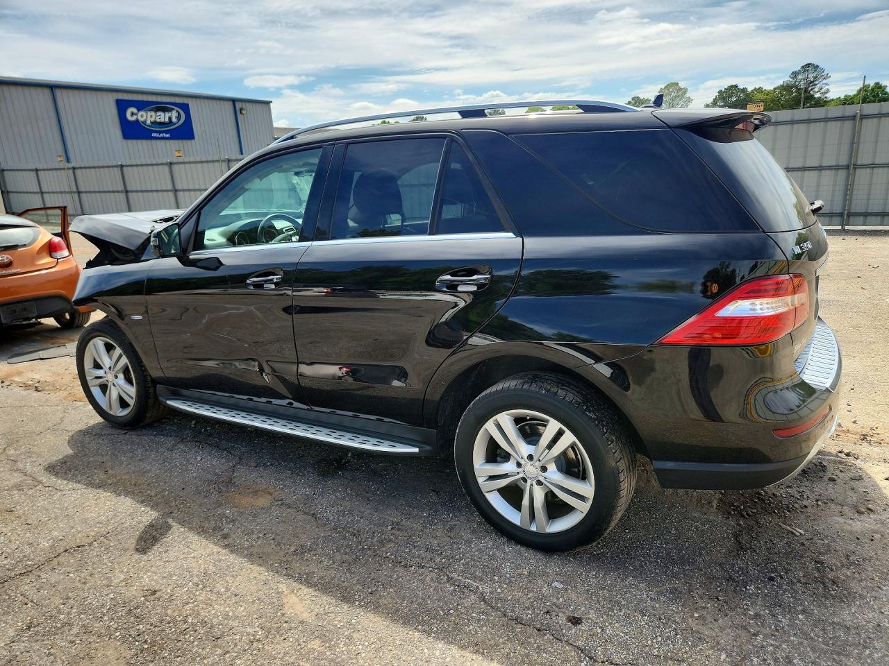 Mercedes-Benz M-Class 350 Bluetec