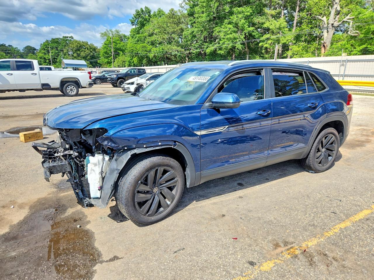 Salvage Volkswagen Atlas Image