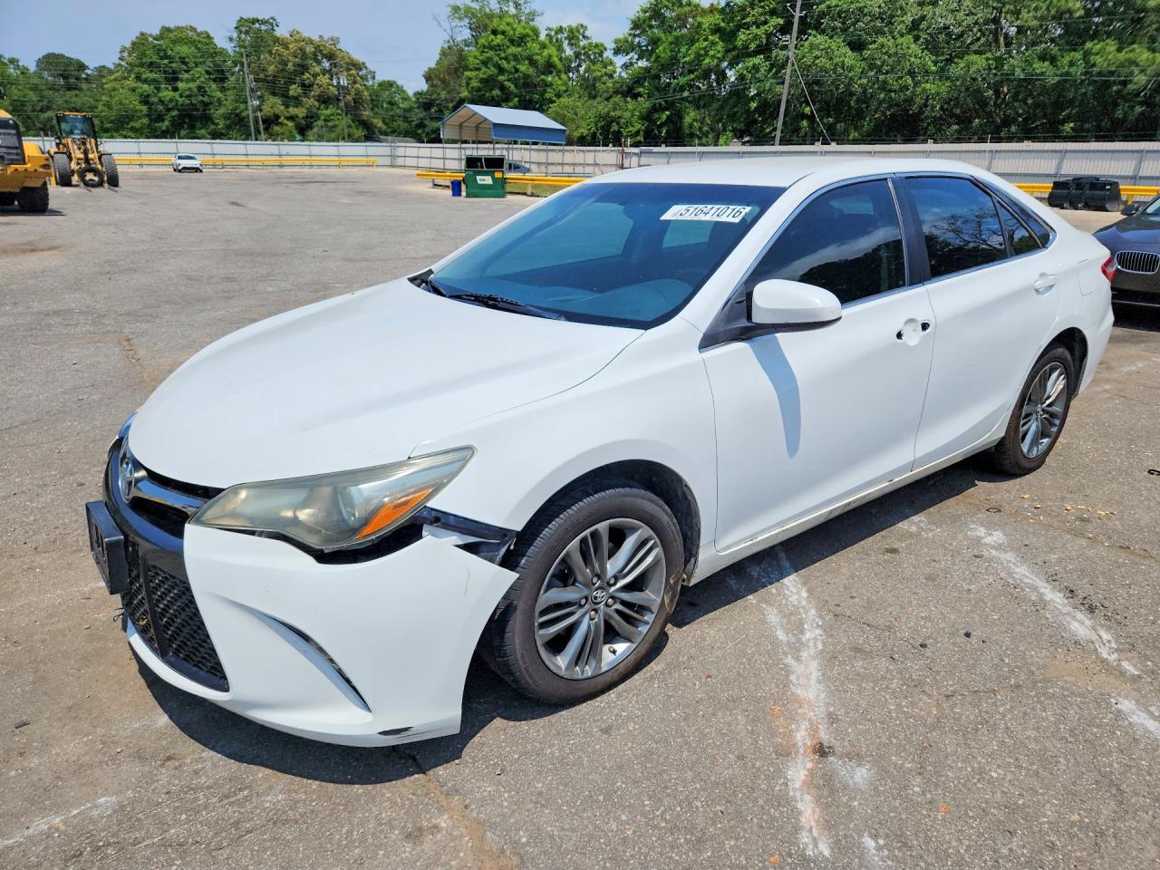 Salvage Toyota Camry Image