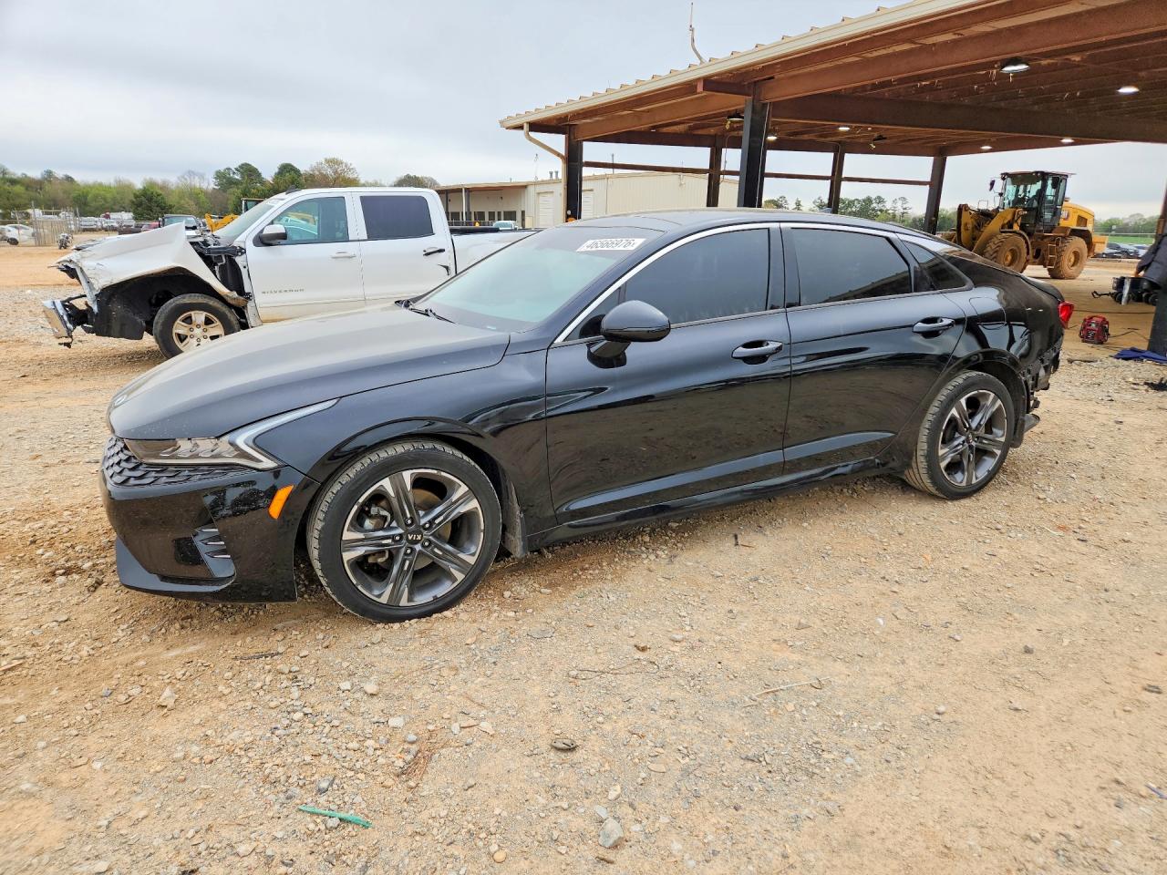 Salvage Kia K5 Image
