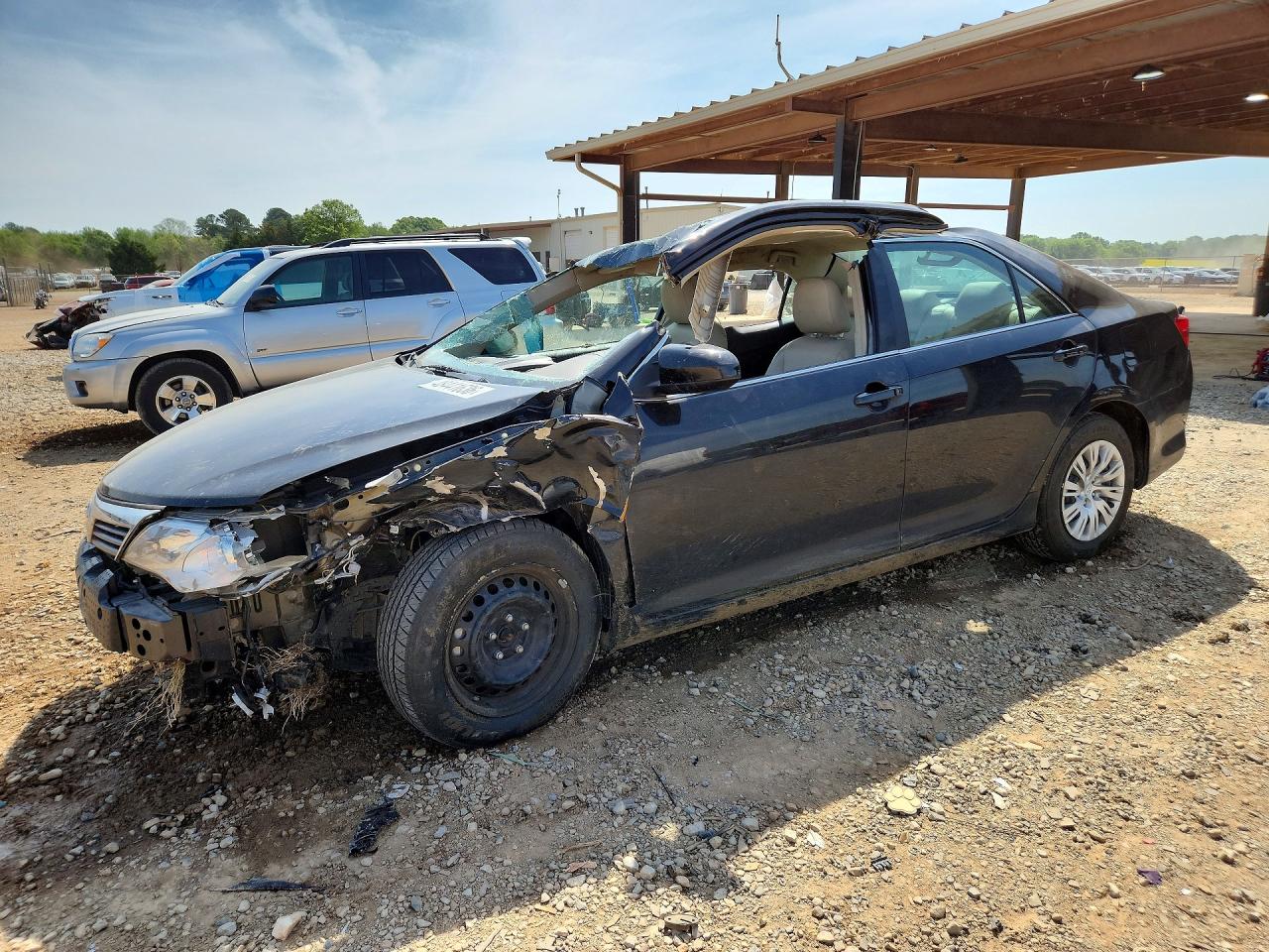 Salvage Toyota Camry Image