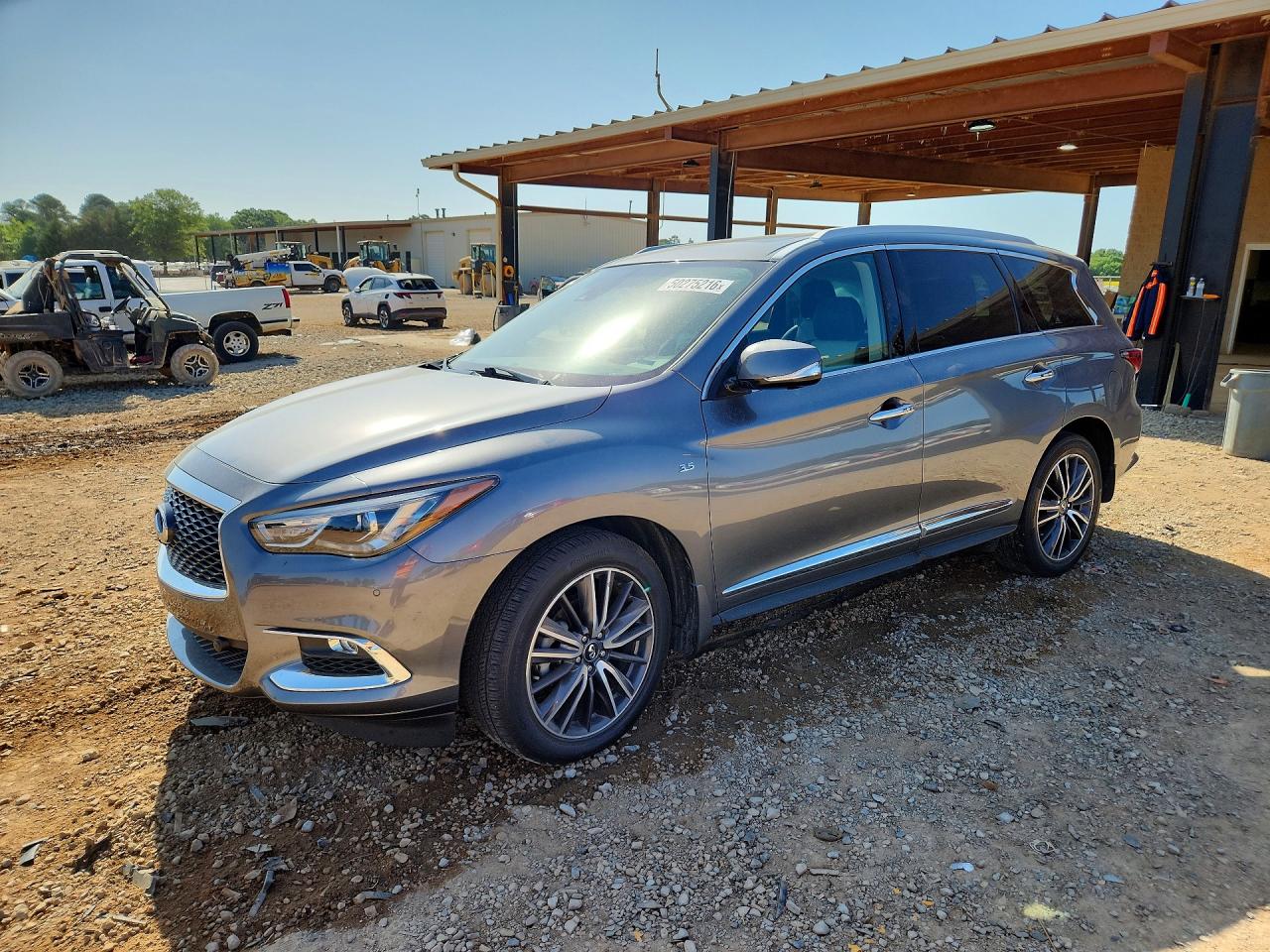Salvage INFINITI Qx Image