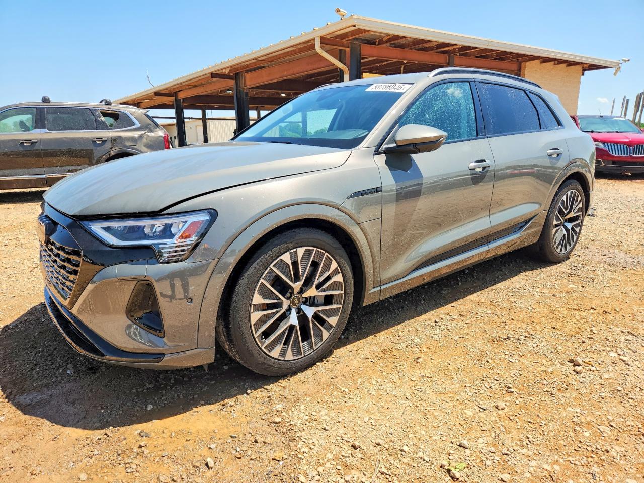 Salvage Audi Q8 Image