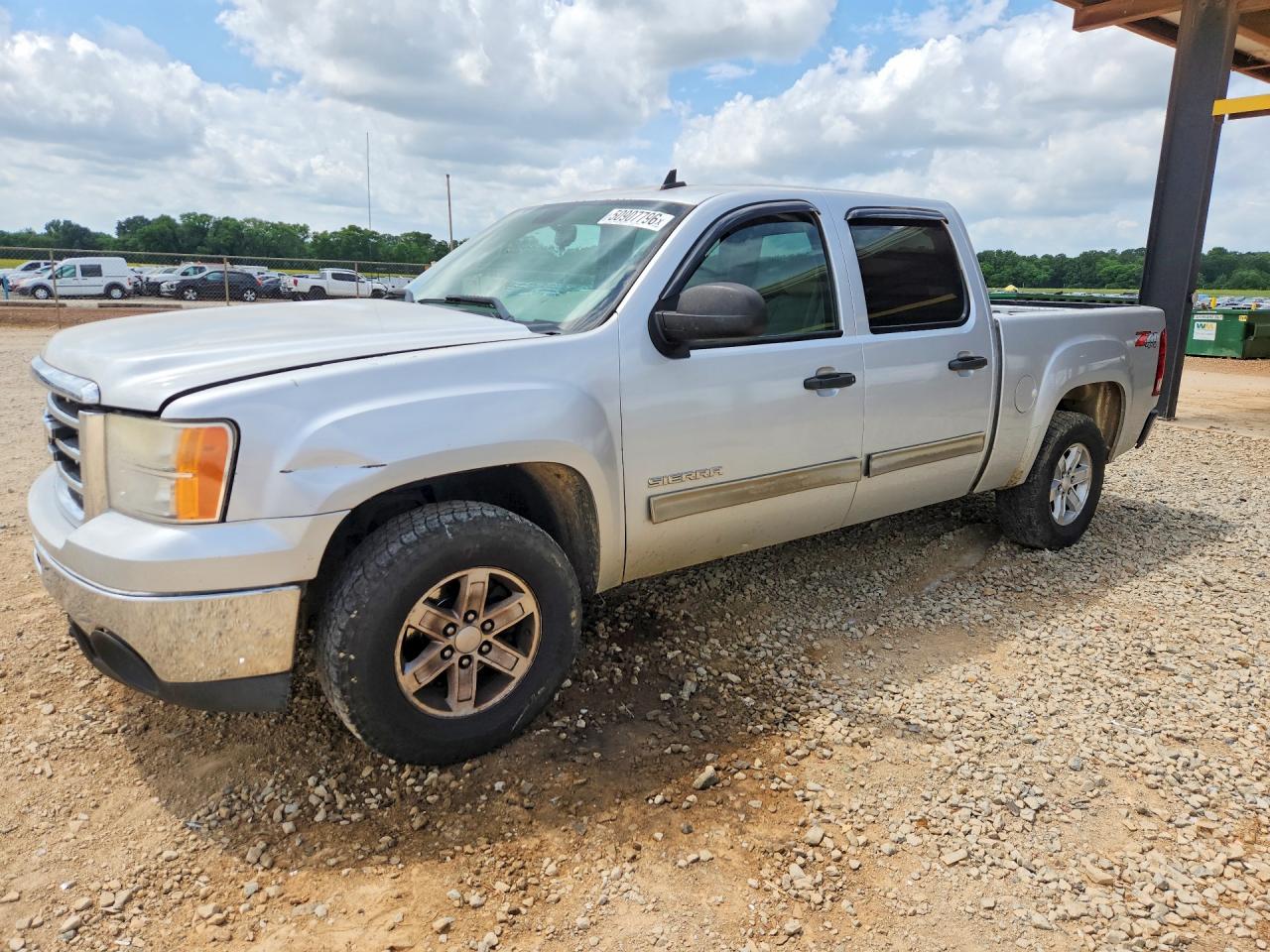 Salvage GMC Sierra Image