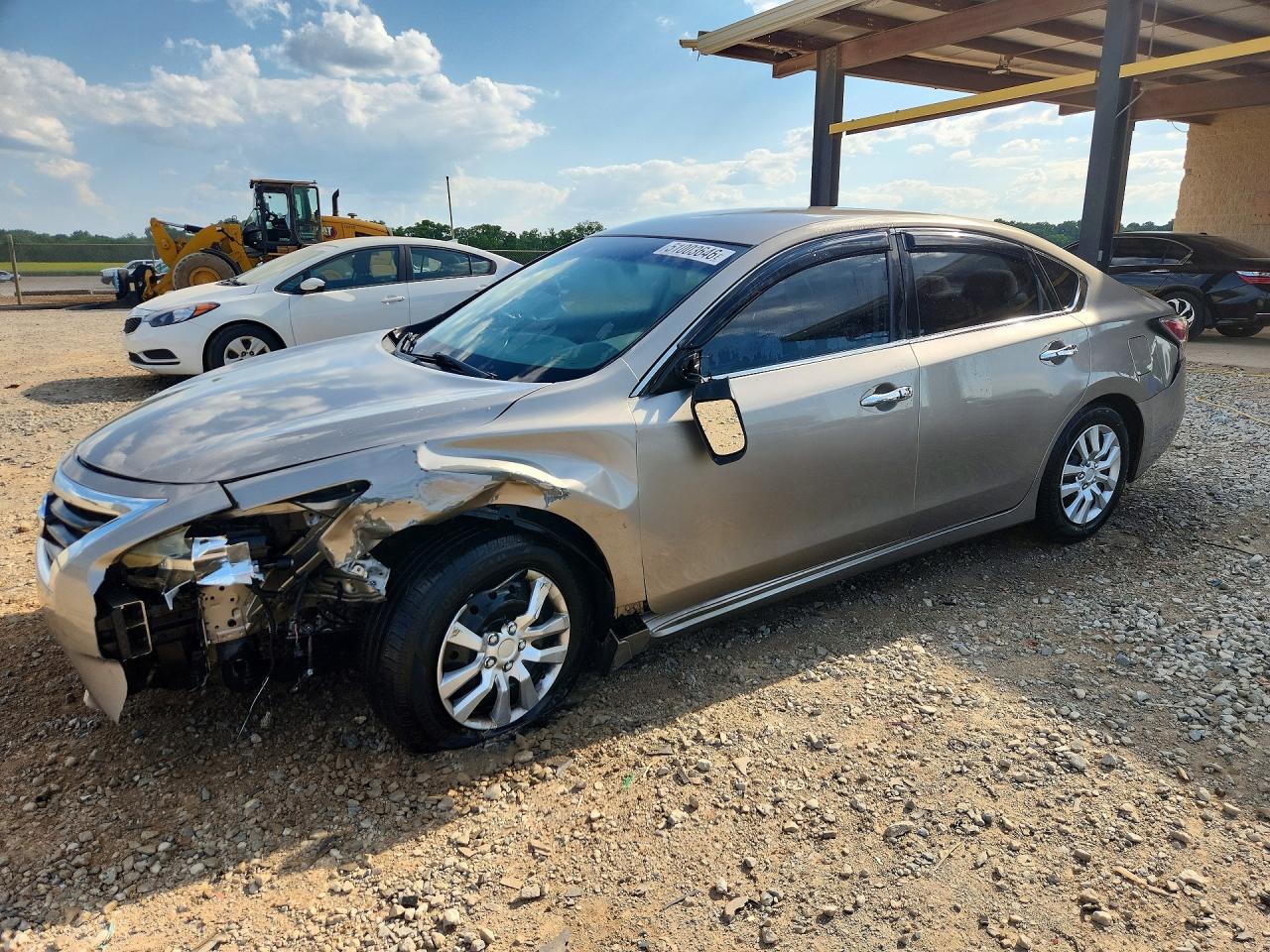 Salvage Nissan Altima Image