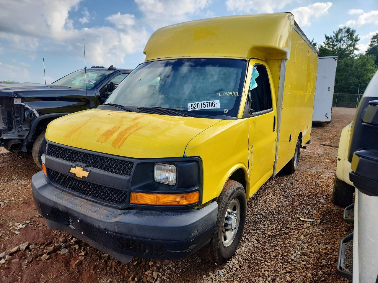 Salvage Chevrolet Express Image