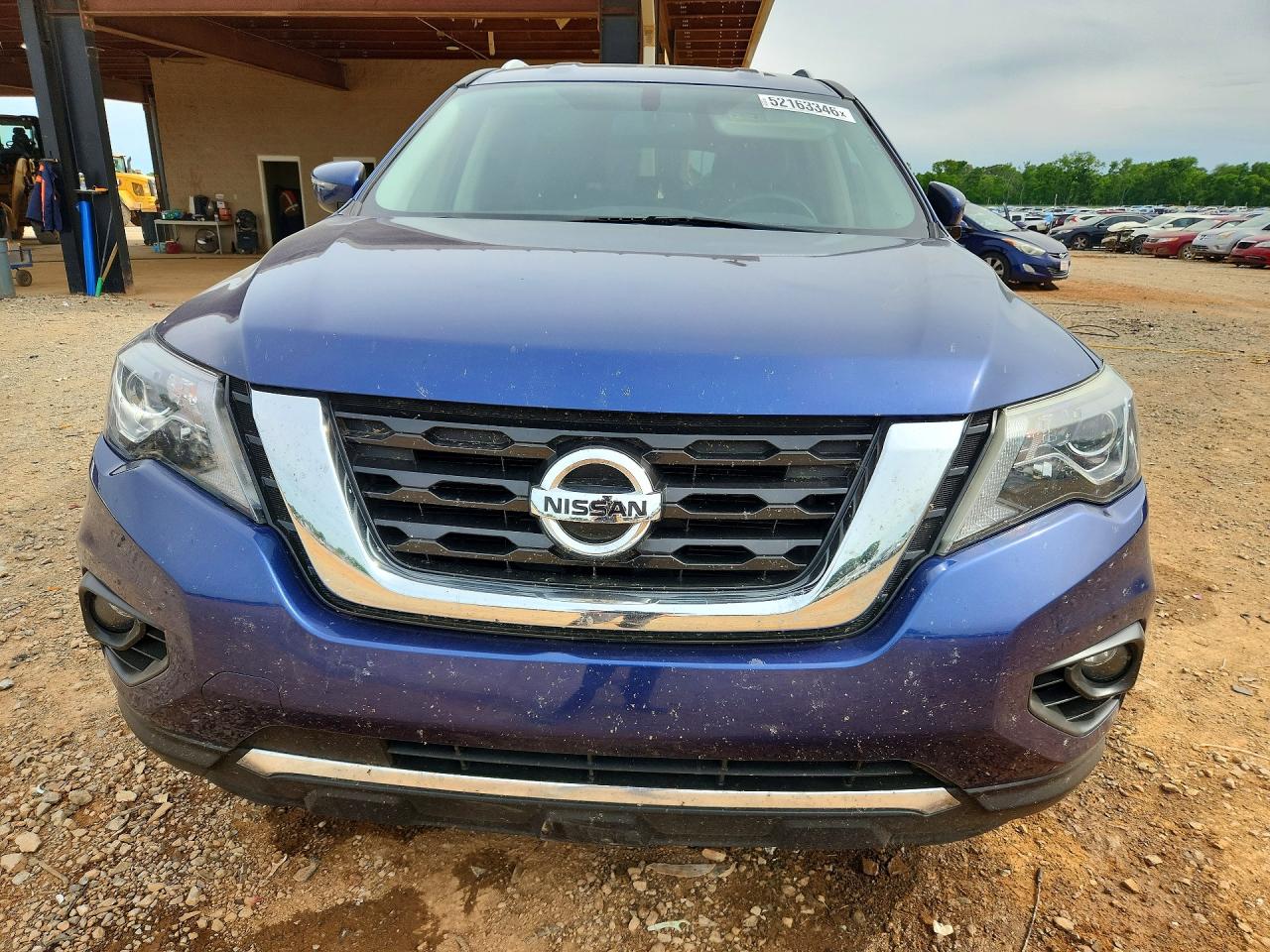 Nissan Pathfinder Sv