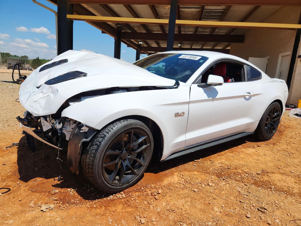 Salvage Ford Mustang Image
