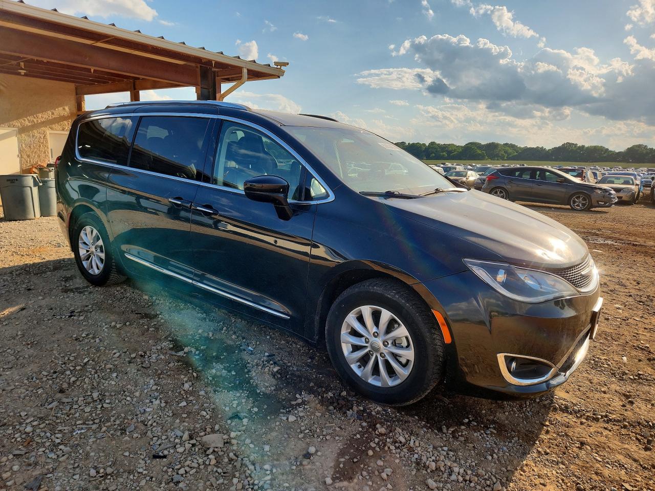 Chrysler Pacifica Touring L