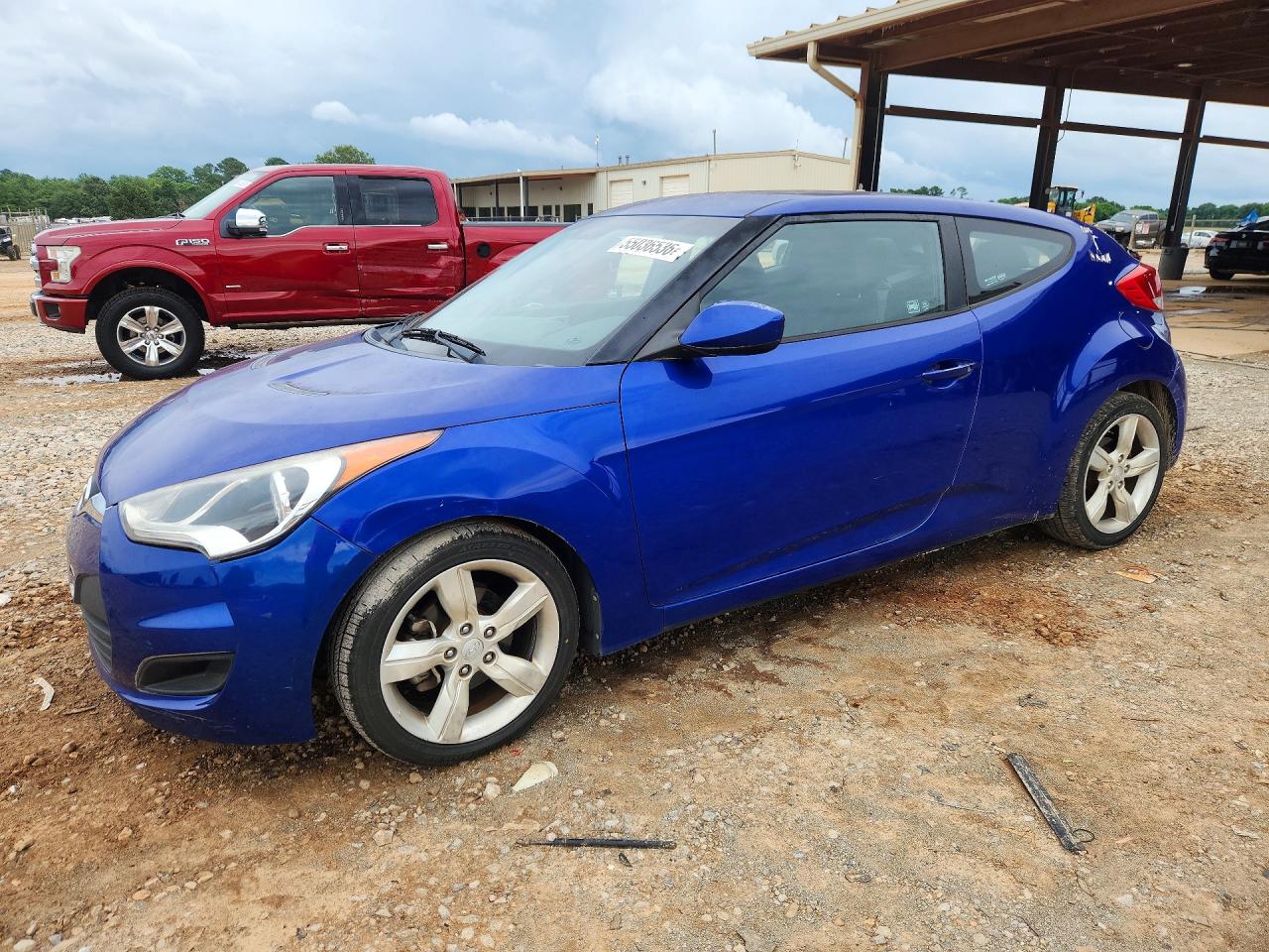 Salvage Hyundai VELOSTER Image