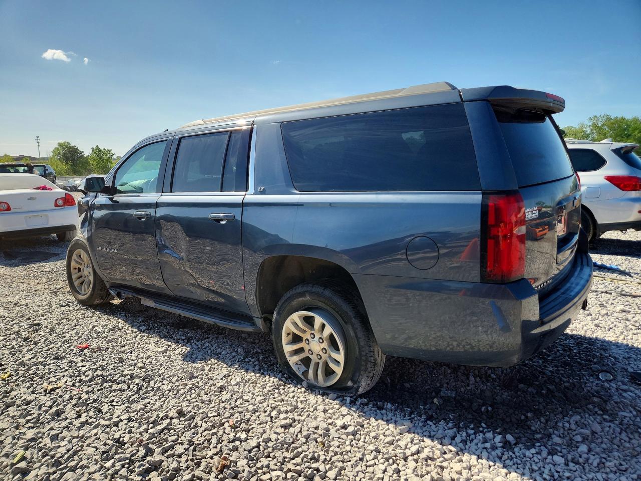 Chevrolet Suburban C1500 Lt