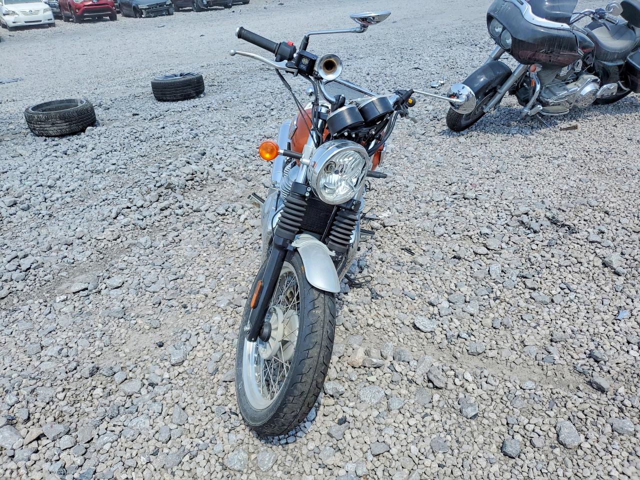 Royal Enfield Motors Int 650