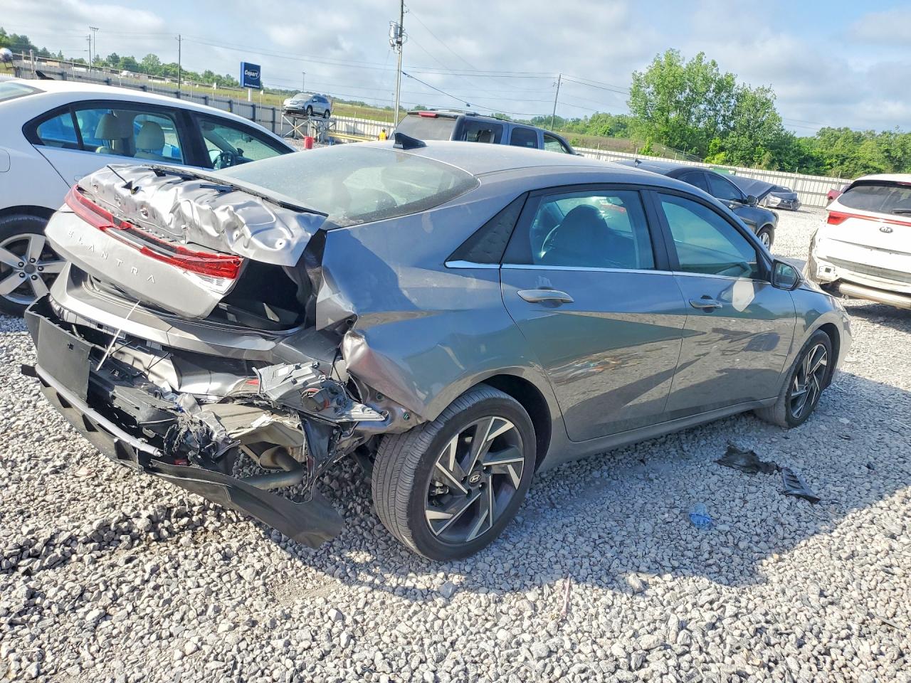 Hyundai ELANTRA Limited