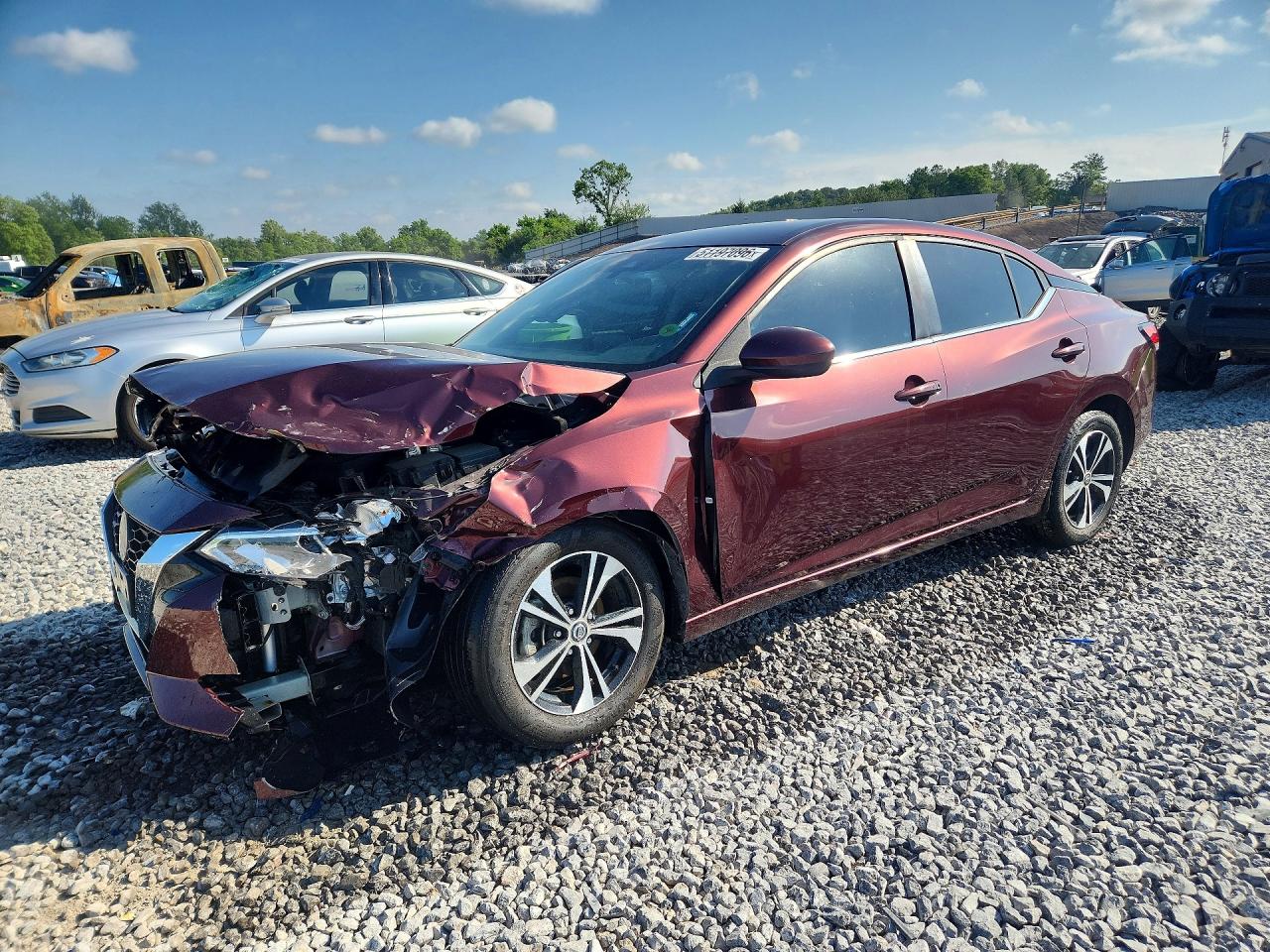 Salvage Nissan Sentra Image