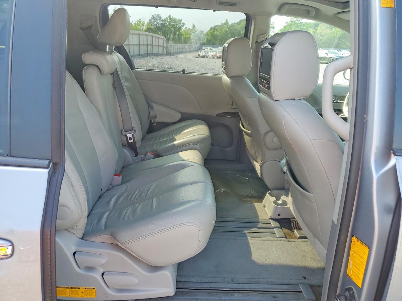 Toyota Sienna Xle 8-passenger