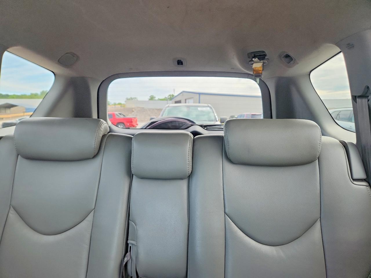 Toyota RAV4 Base