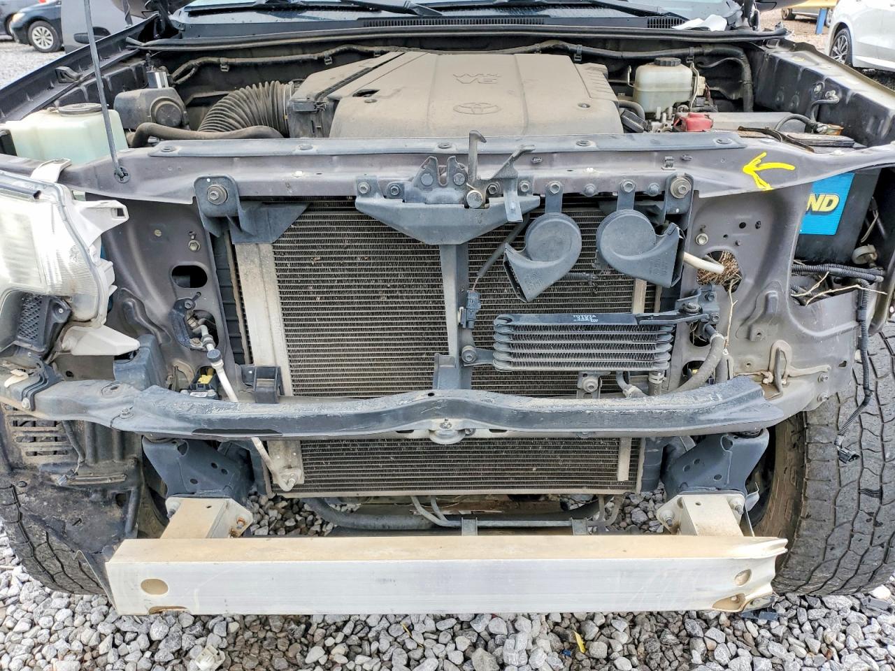 Toyota Tacoma V6