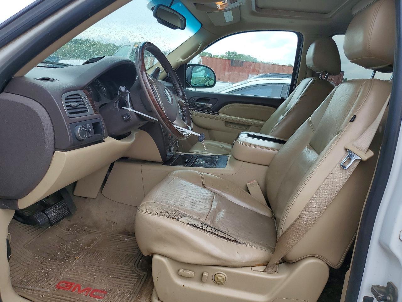 GMC Yukon Denali