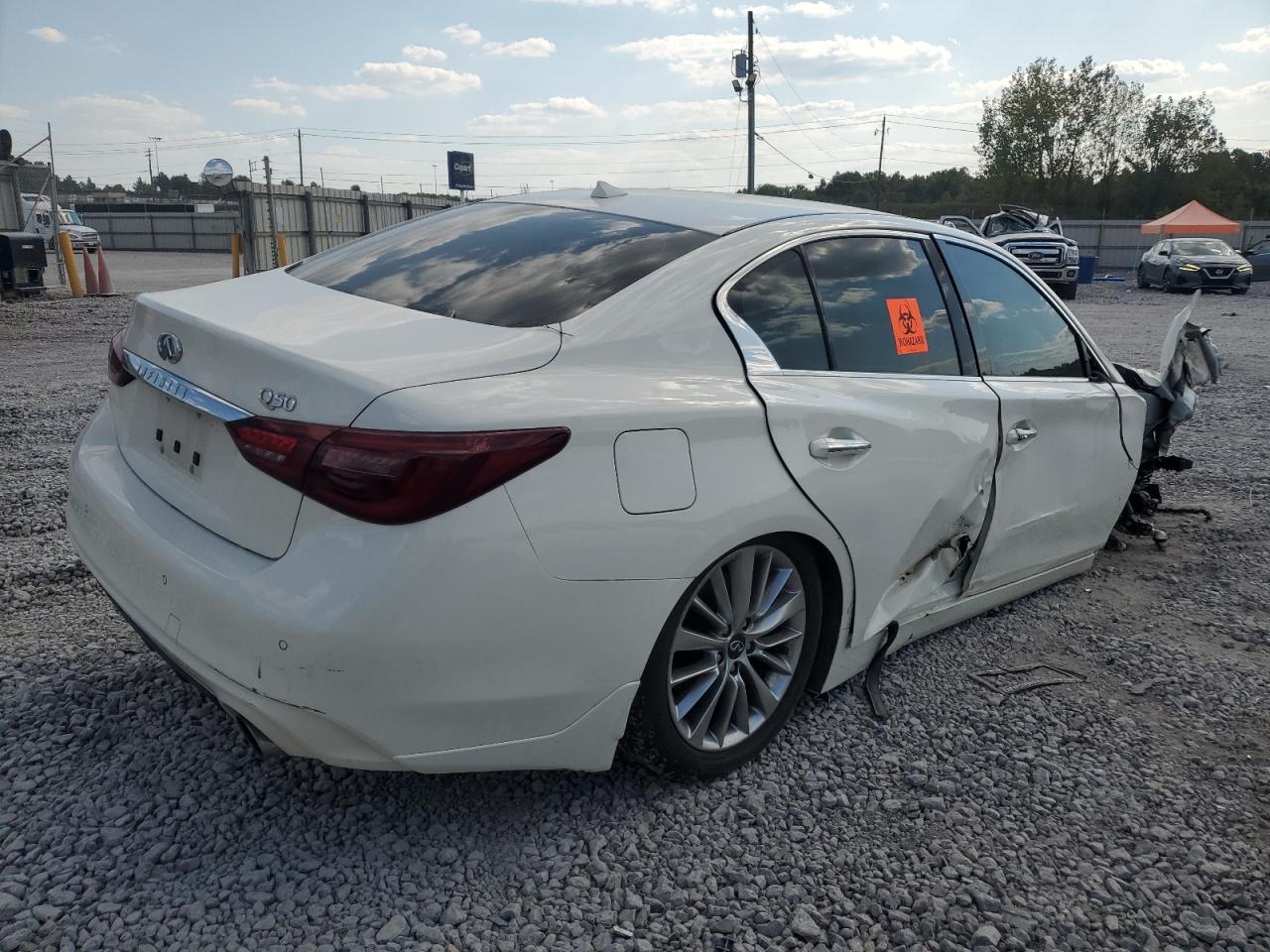 INFINITI Q50 Luxe