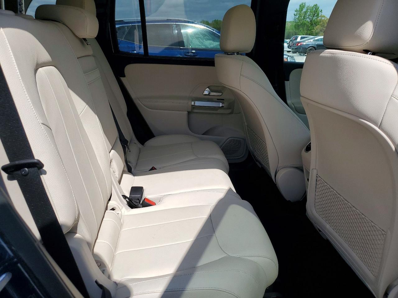 Mercedes-Benz GLB 250