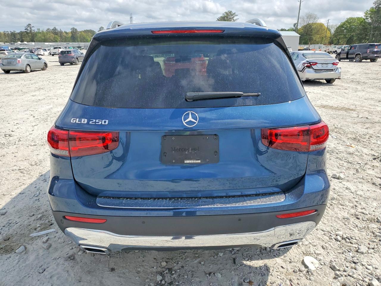 Mercedes-Benz GLB 250