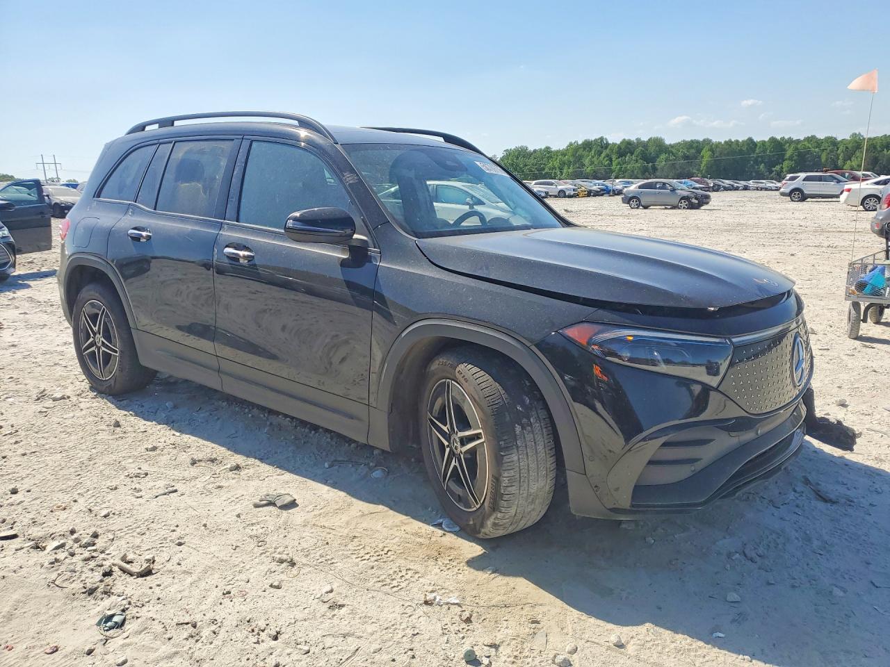 Mercedes-Benz EQB 300 4matic
