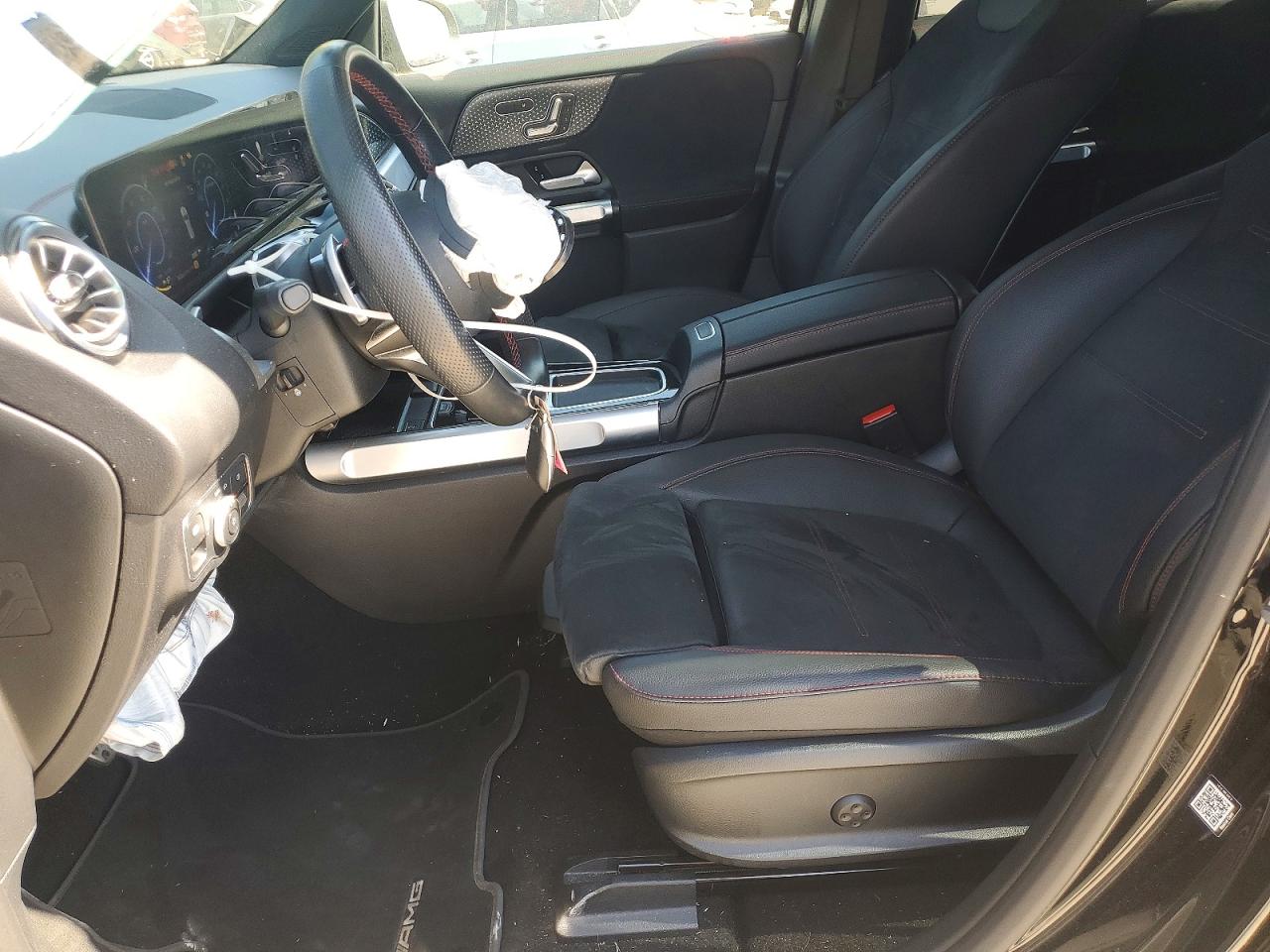 Mercedes-Benz EQB 300 4matic