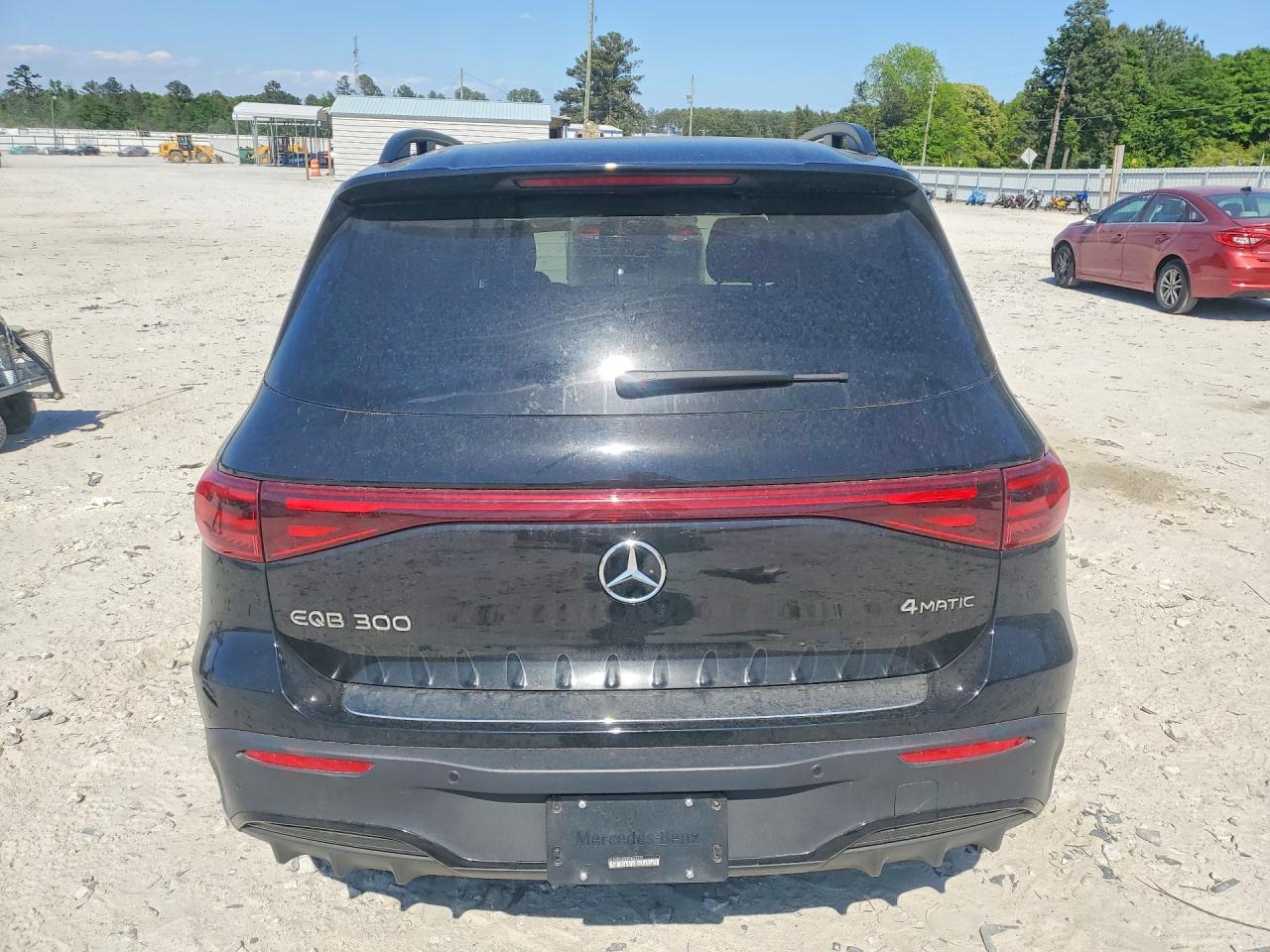 Mercedes-Benz EQB 300 4matic