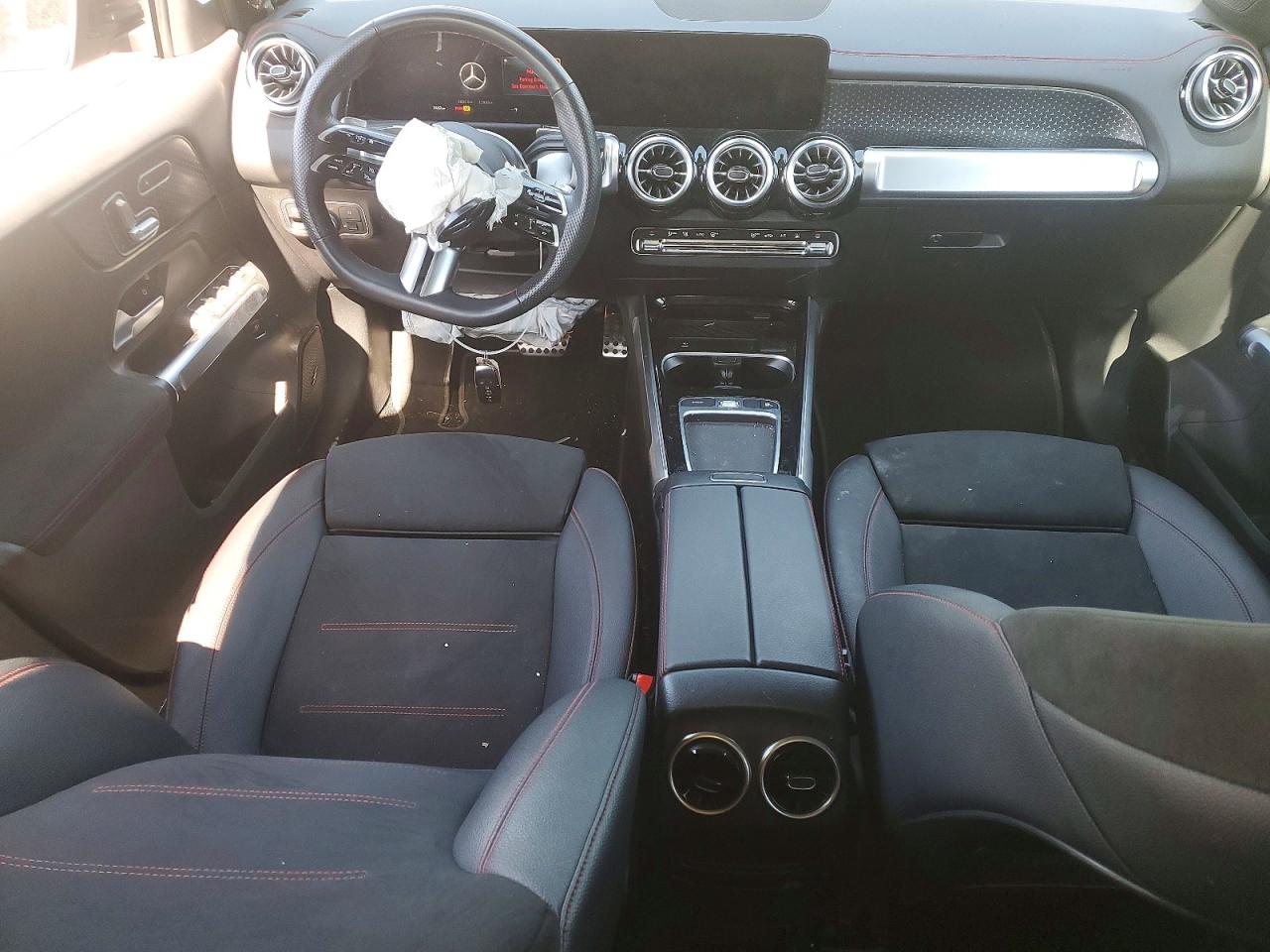 Mercedes-Benz EQB 300 4matic