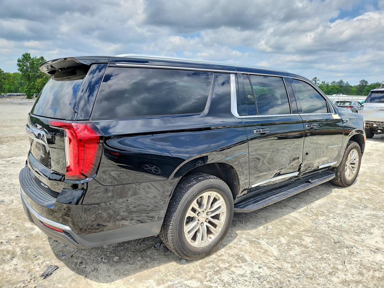 GMC Yukon C1500 Slt